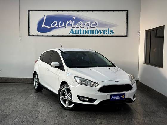 FORD FOCUS 1.6 SE 16V FLEX 4P MANUAL FORD FOCUS 1.6 SE 16V FLEX 4P MANUAL